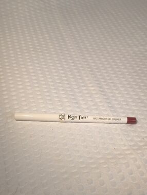 Belle Beauty Kisser Fixer Waterproof Gel Lipliner in Mauve Nude